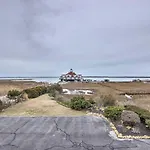 Midtown Ocean City Condo Walk To Beach And Dining