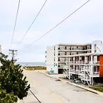 The Orange Crush - 5Br Beachfront Family Retreat