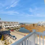 Broad Marsh Beach House II