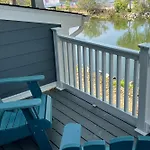 La Vista Bay Complex