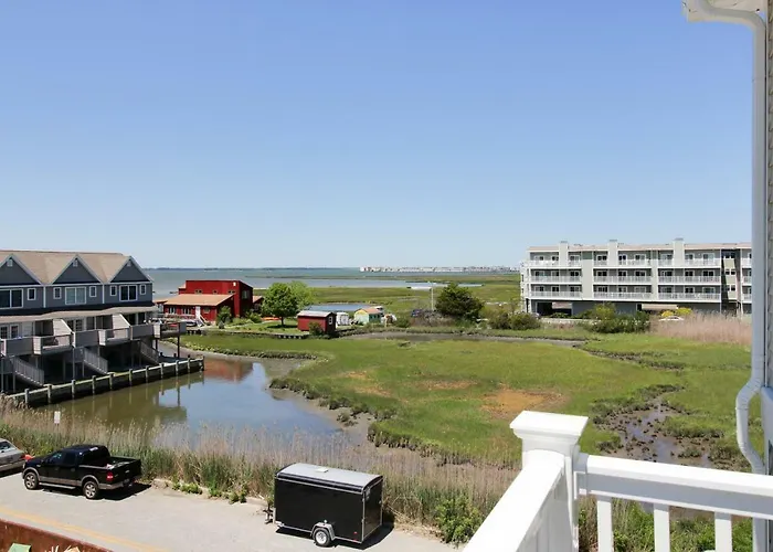 Broad Marsh Beach House II