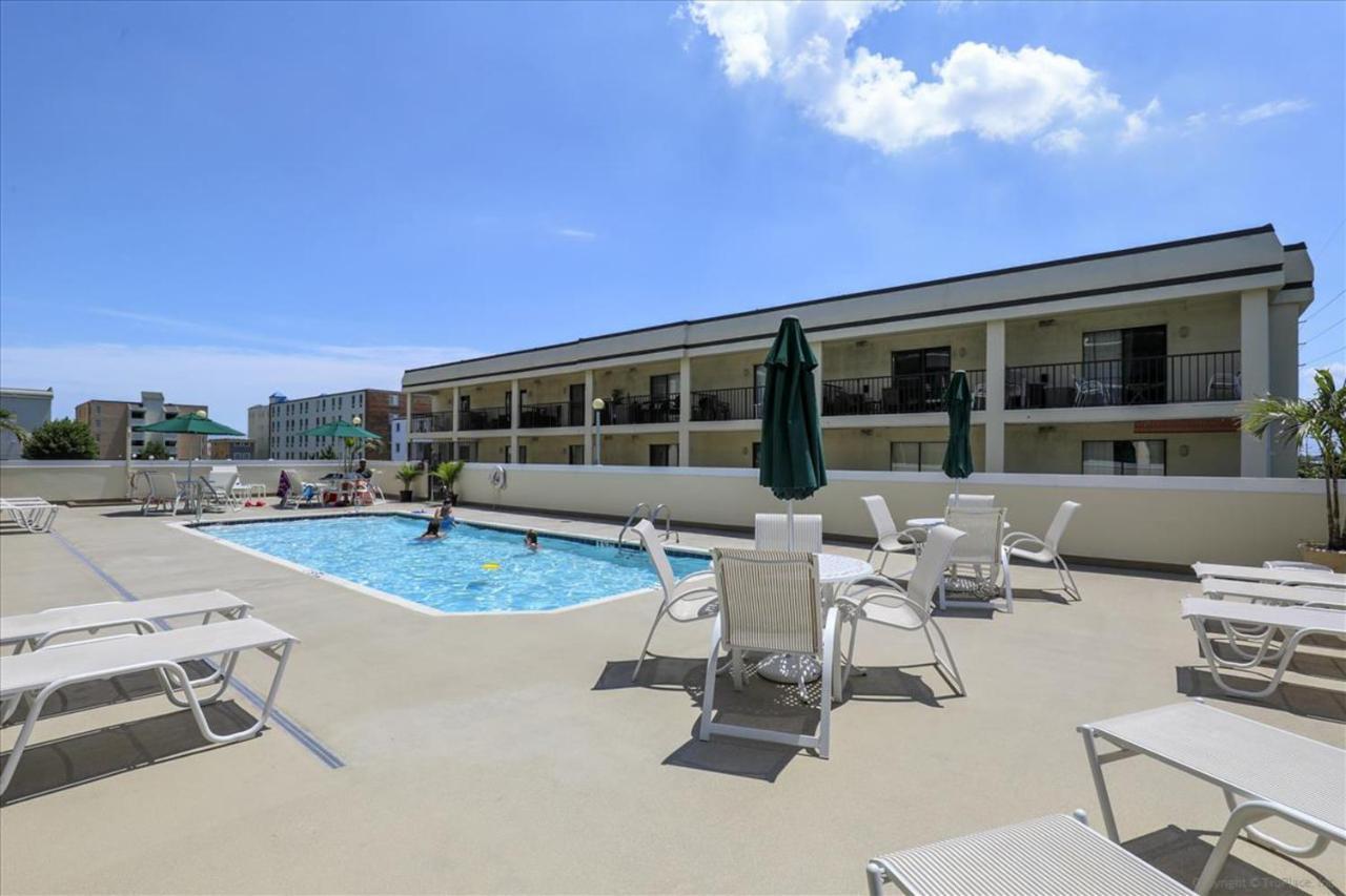Apartment Outrigger 114
