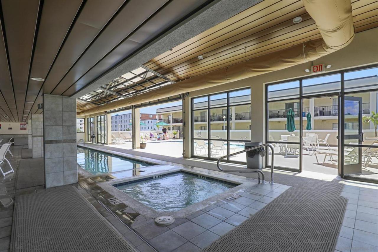 Outrigger 114 * Ocean City