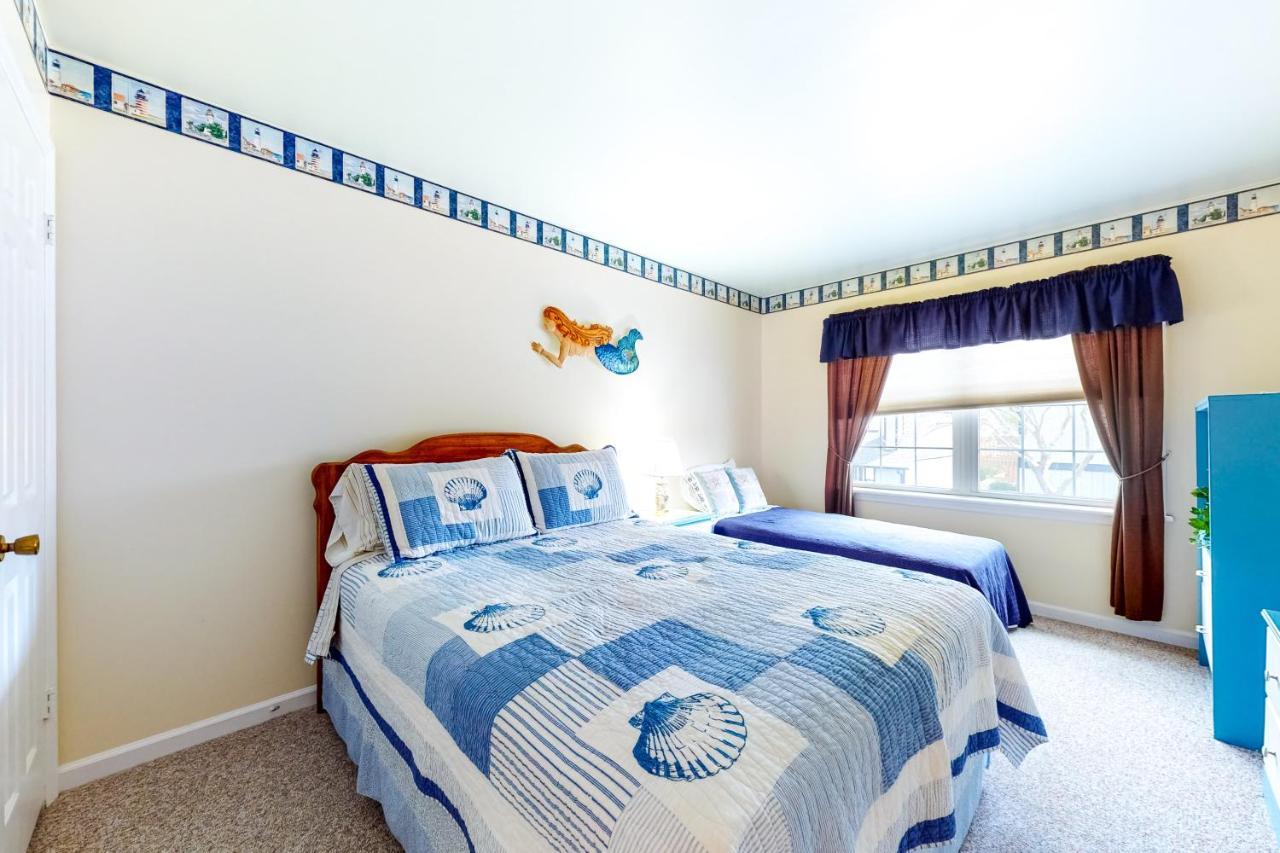 Marlin Cove E4 *
