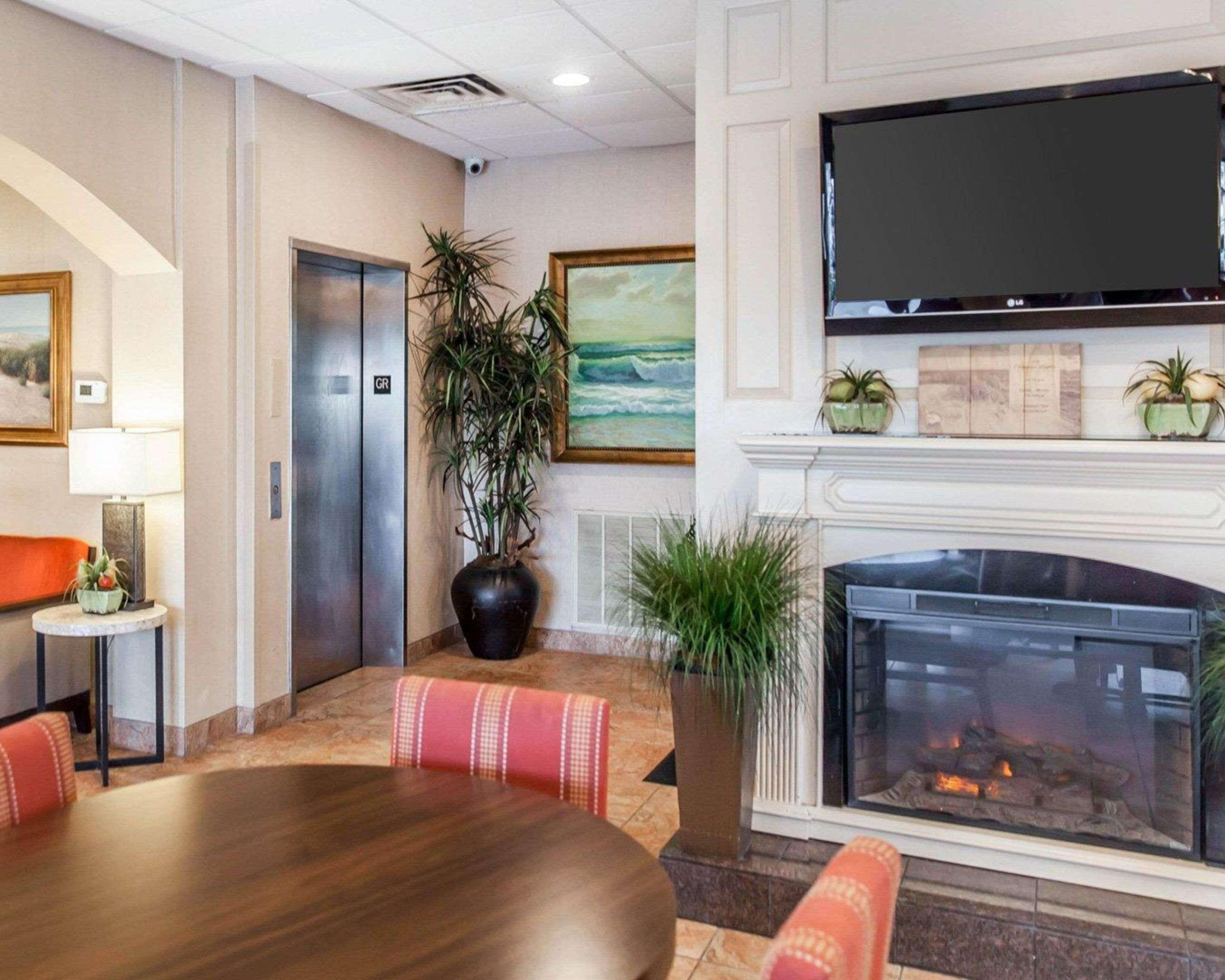 Comfort Ocean Boardwalk Inn