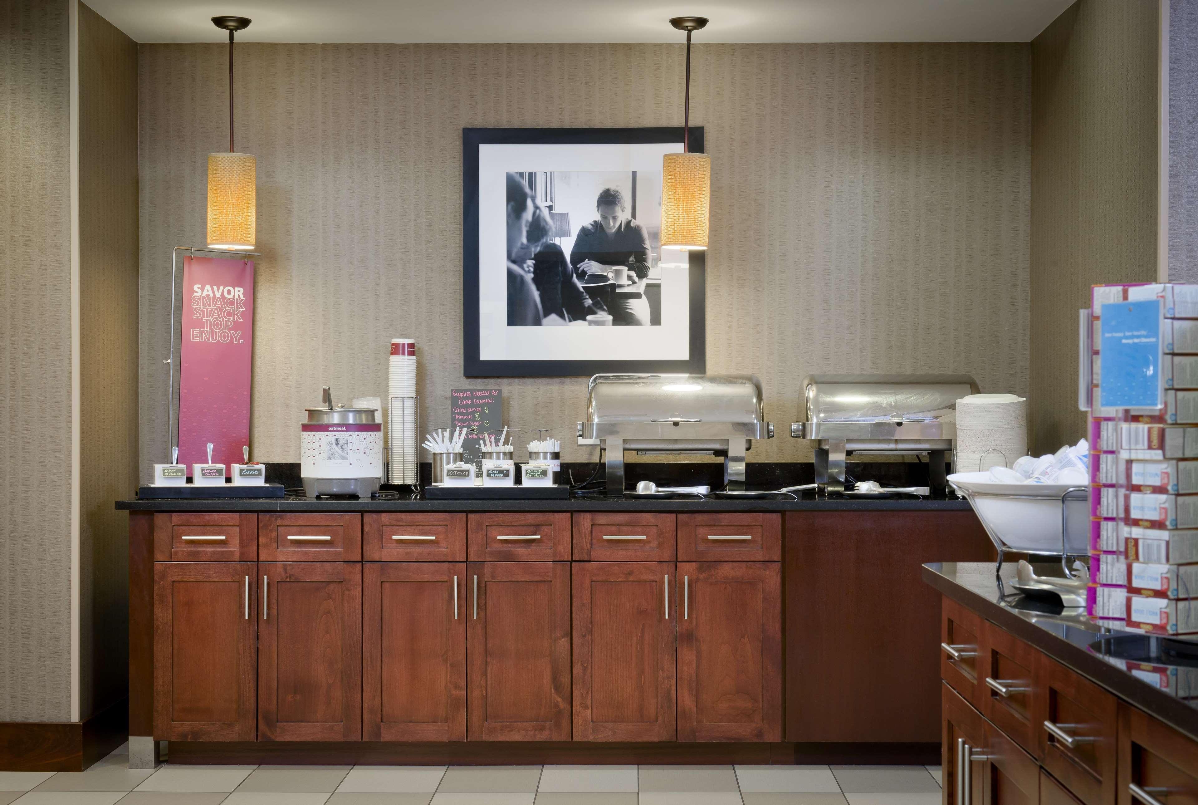 Hampton & Ocean Bayfront-convention Center 3*