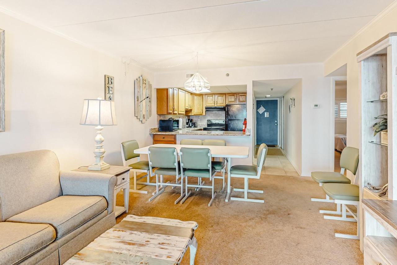 Flying Cloud 405 Apartment Ocean City
