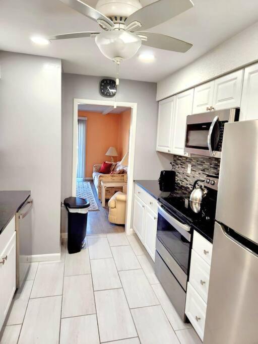 Holiday home Spacious 2 Bedroom And 2 Baths *