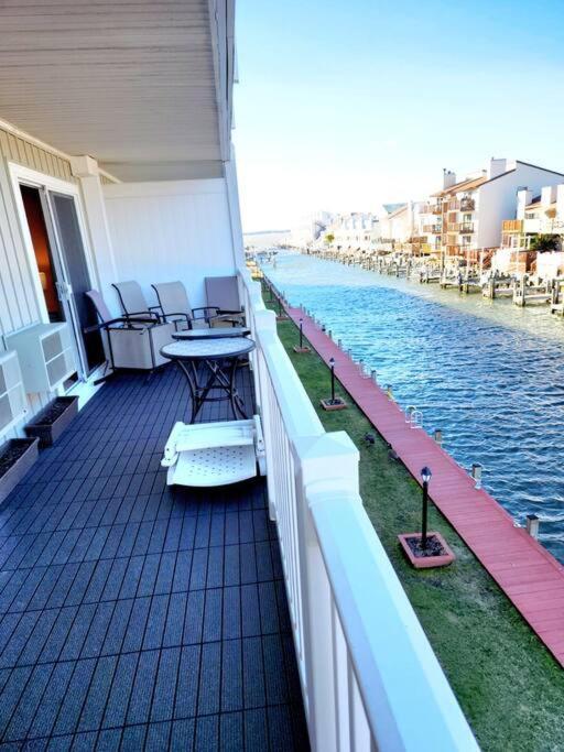 Spacious 2 Bedroom And 2 Baths