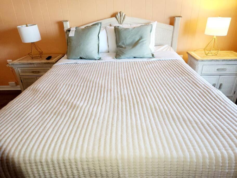 Holiday home Spacious 2 Bedroom And 2 Baths