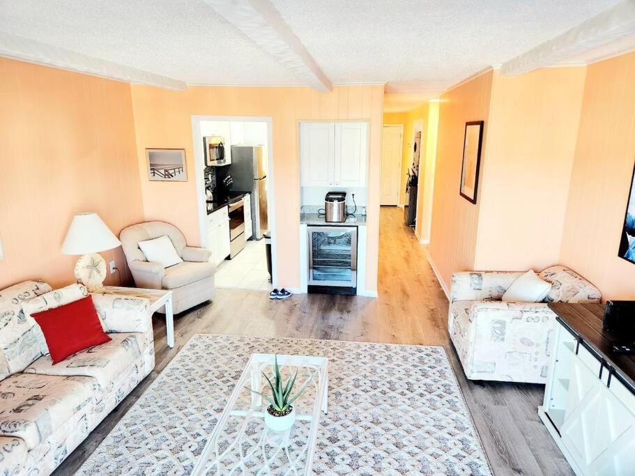 Spacious 2 Bedroom And 2 Baths Holiday home *