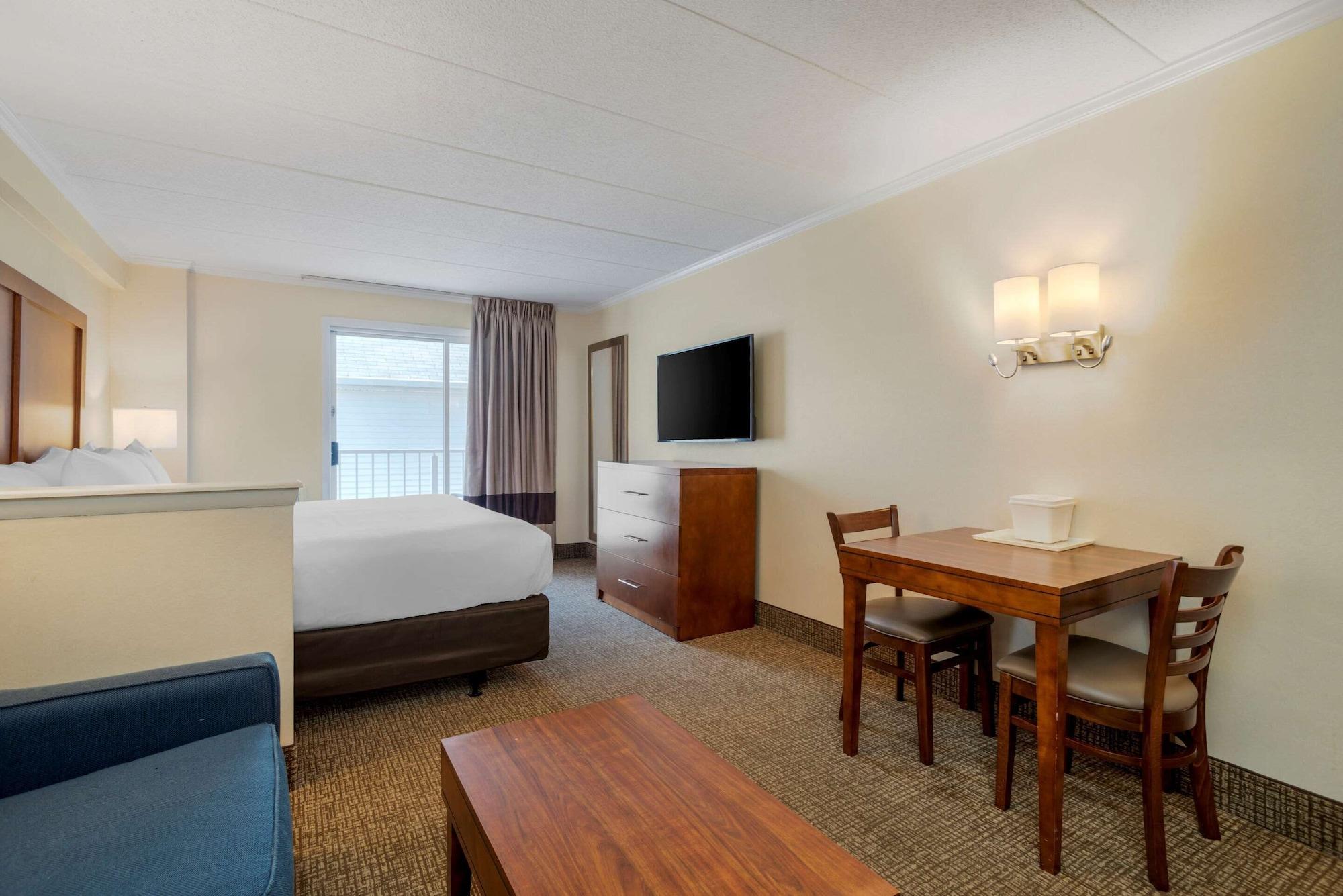 Comfort Ocean Boardwalk Inn