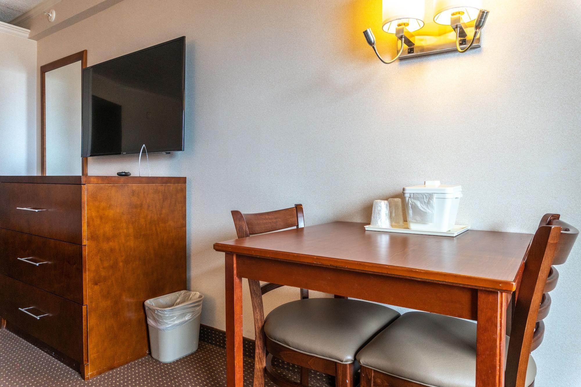Inn Comfort Ocean Boardwalk 2*