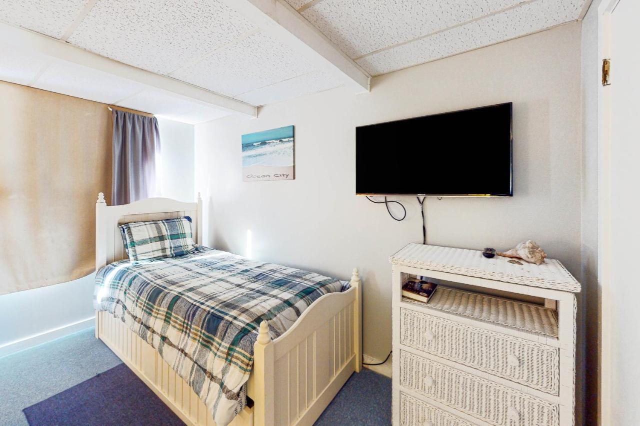 Ocean Village 14 *