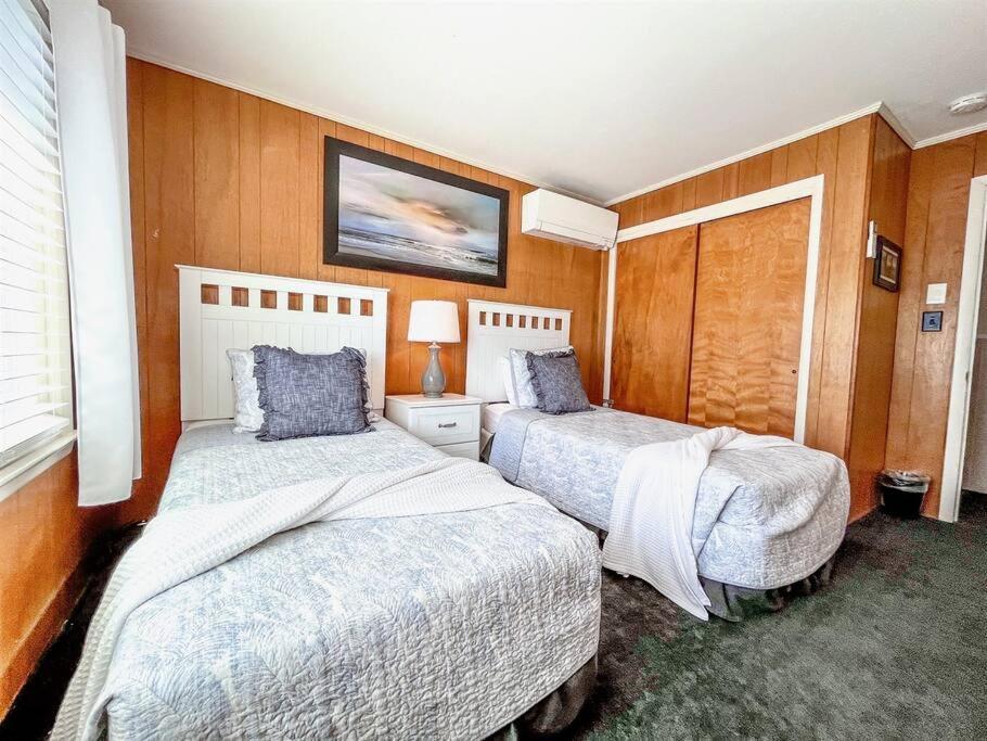 Ocean Front * Boardwalk * Private Balcony