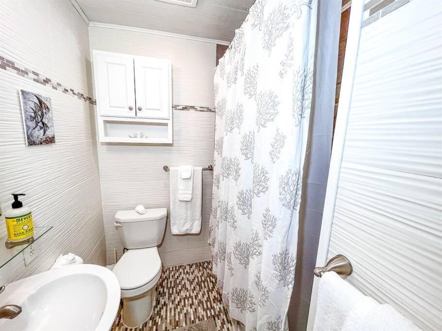 Holiday home Ocean Front * Boardwalk * Private Balcony *