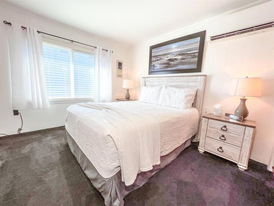 Ocean Front * Boardwalk * Private Balcony