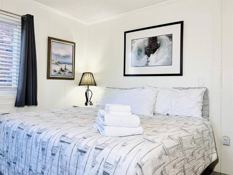 Stunning 2br/2ba Bayfront Retreat Ocean City