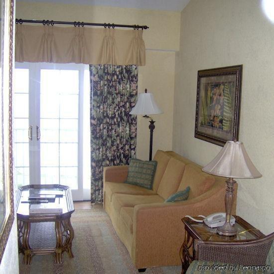 Coconut Malorie Hotel, Ascend Collection