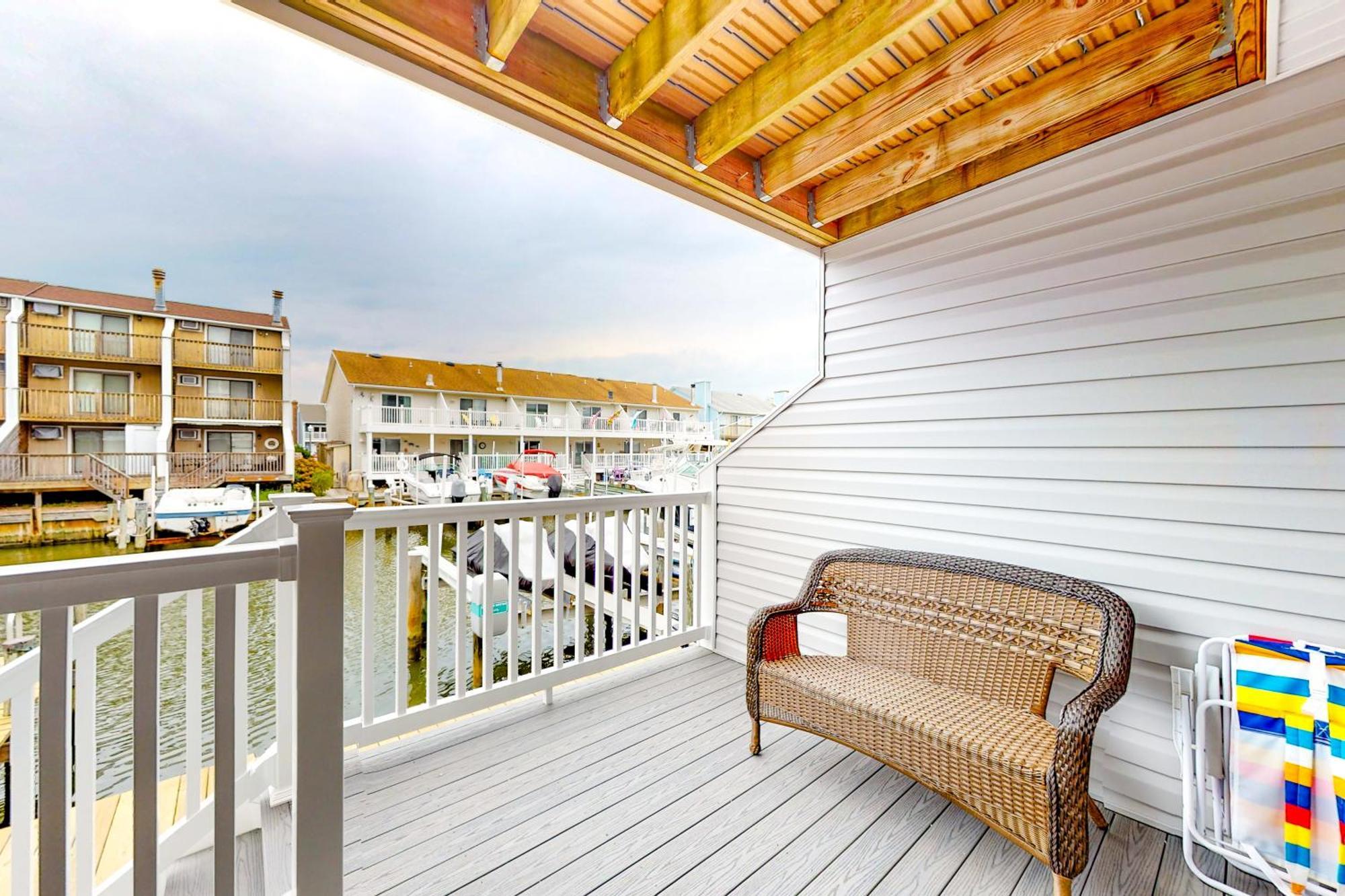 Apartment Dawn's Cove F