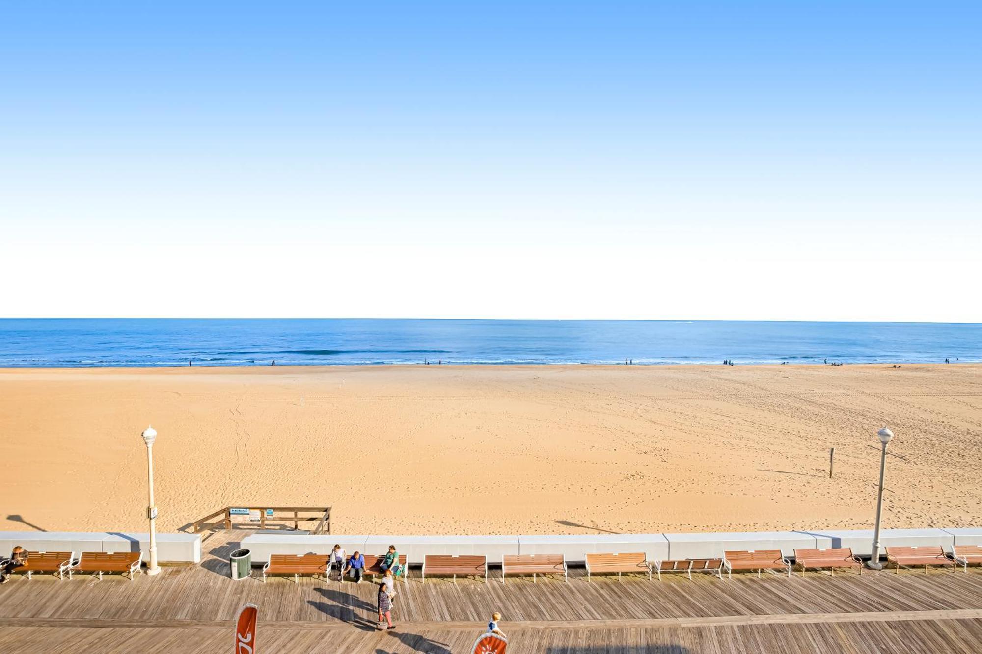 Oceans Mist 401 Apartment