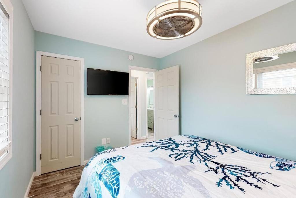 The Orange Crush - 5br Beachfront Family Retreat *