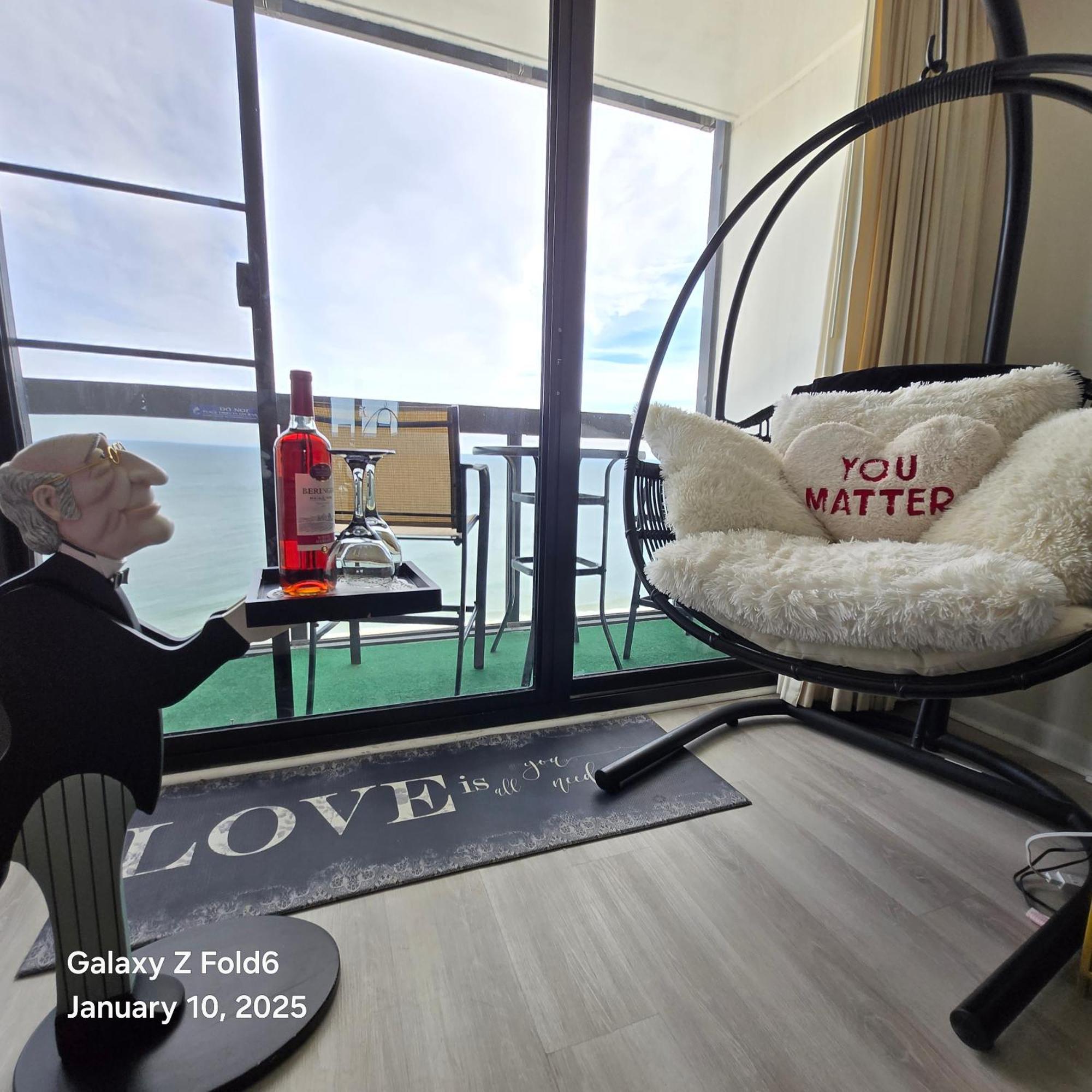 Romantic Inscape -best Ocean View And Heated Pool Apartment