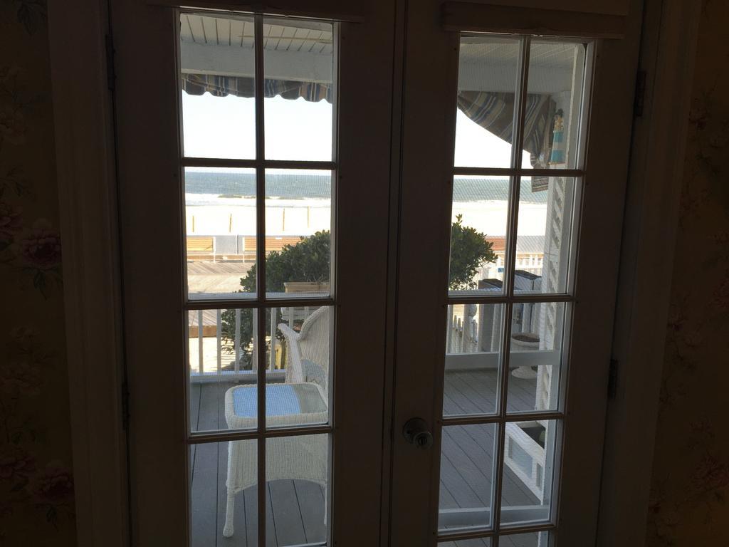 Walk On The Ocean Bed & Breakfast 4*