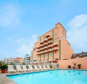 Paradise Plaza Hotel 3*