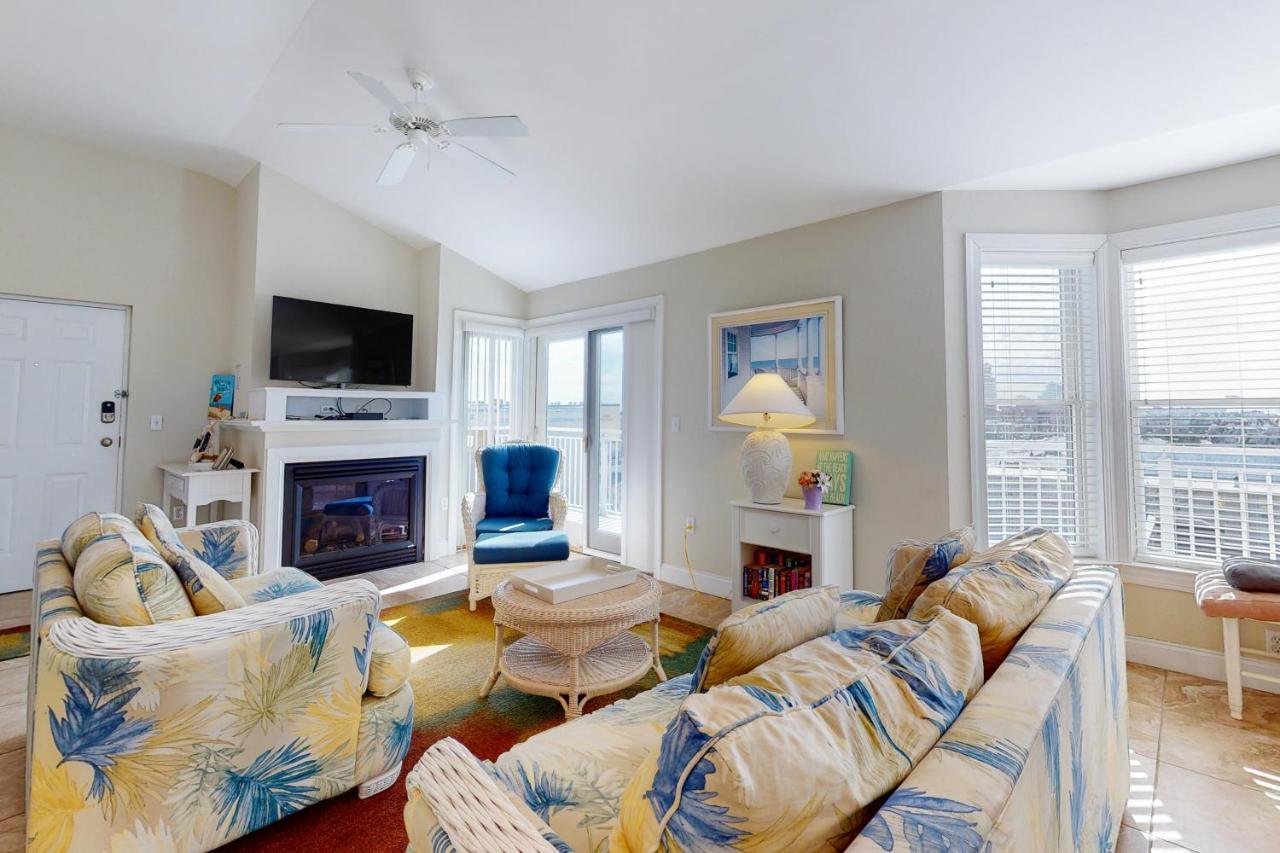 Mahalo 402 Apartment