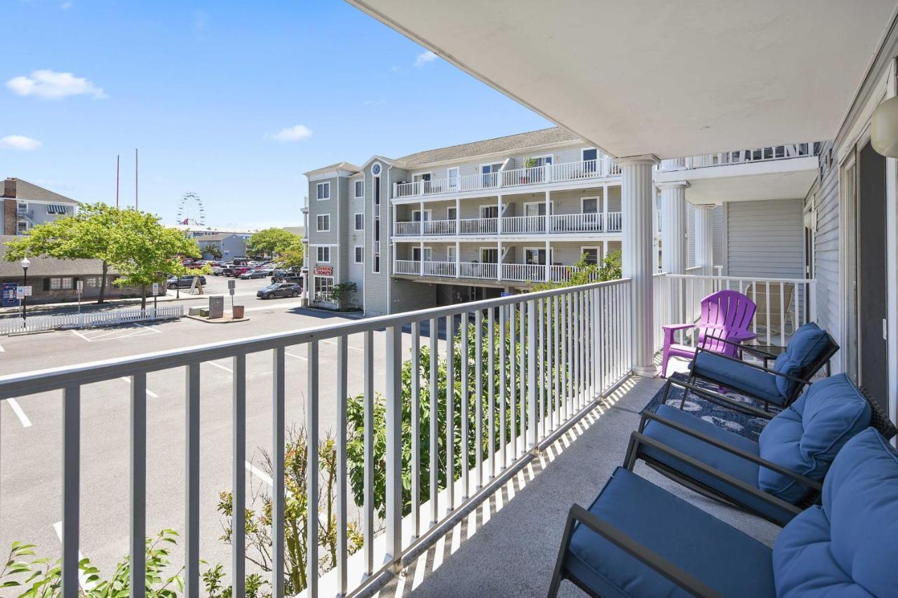 Apartment Ocean Spacious Balcony, Walk To Beach!