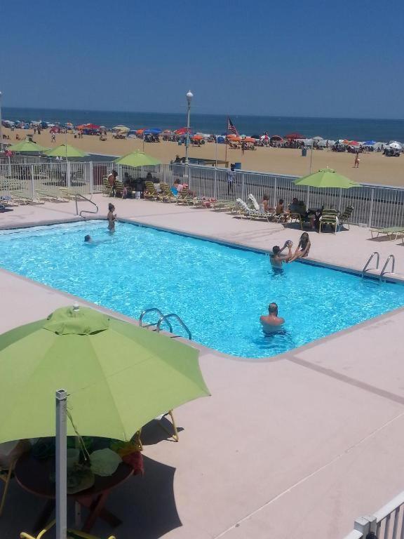 Fish Tales Boardwalk Inn & Ocean Mecca Motel Ocean City