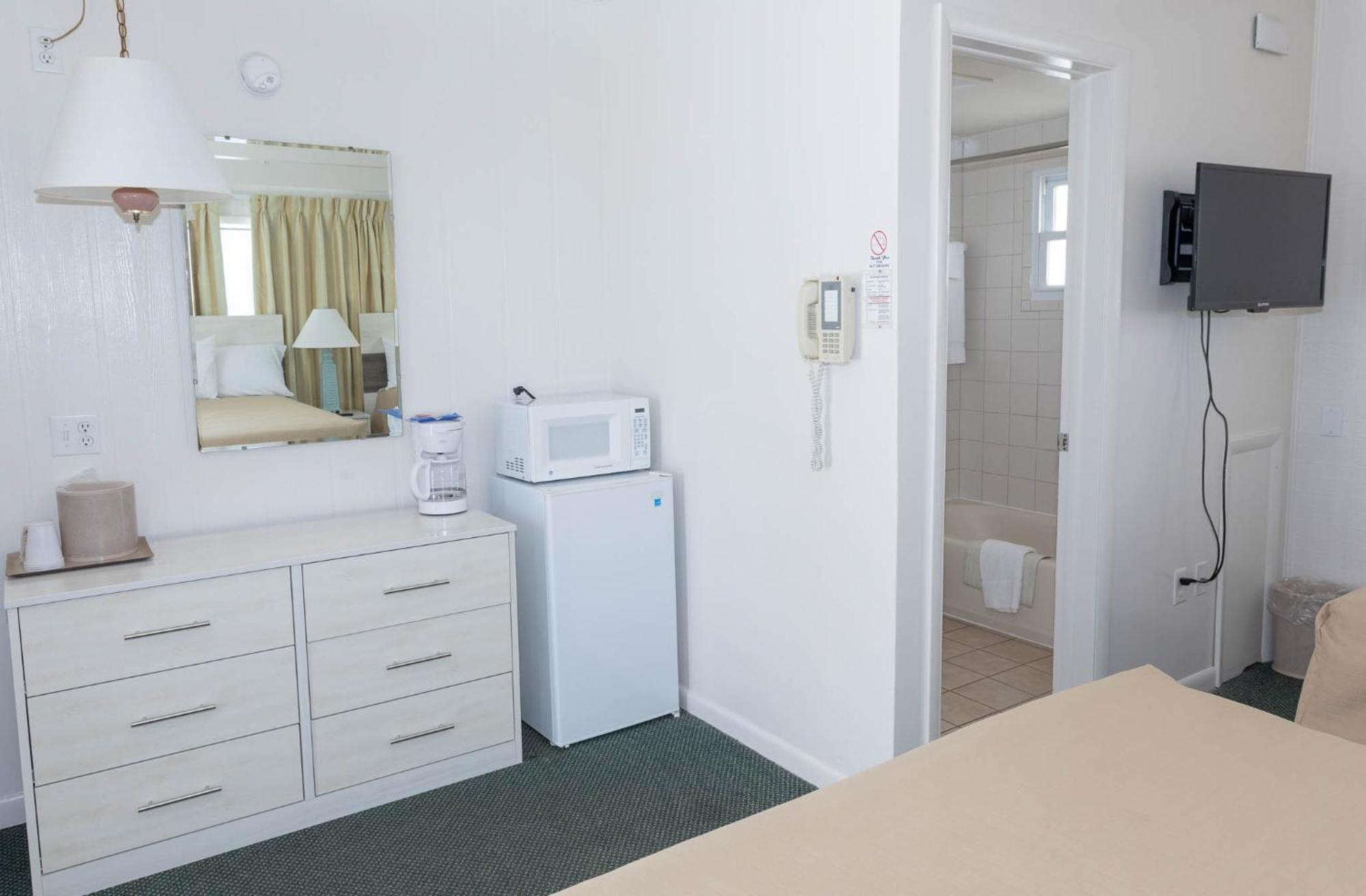Fish Tales Boardwalk Inn & Ocean Mecca Motel Motel 3*