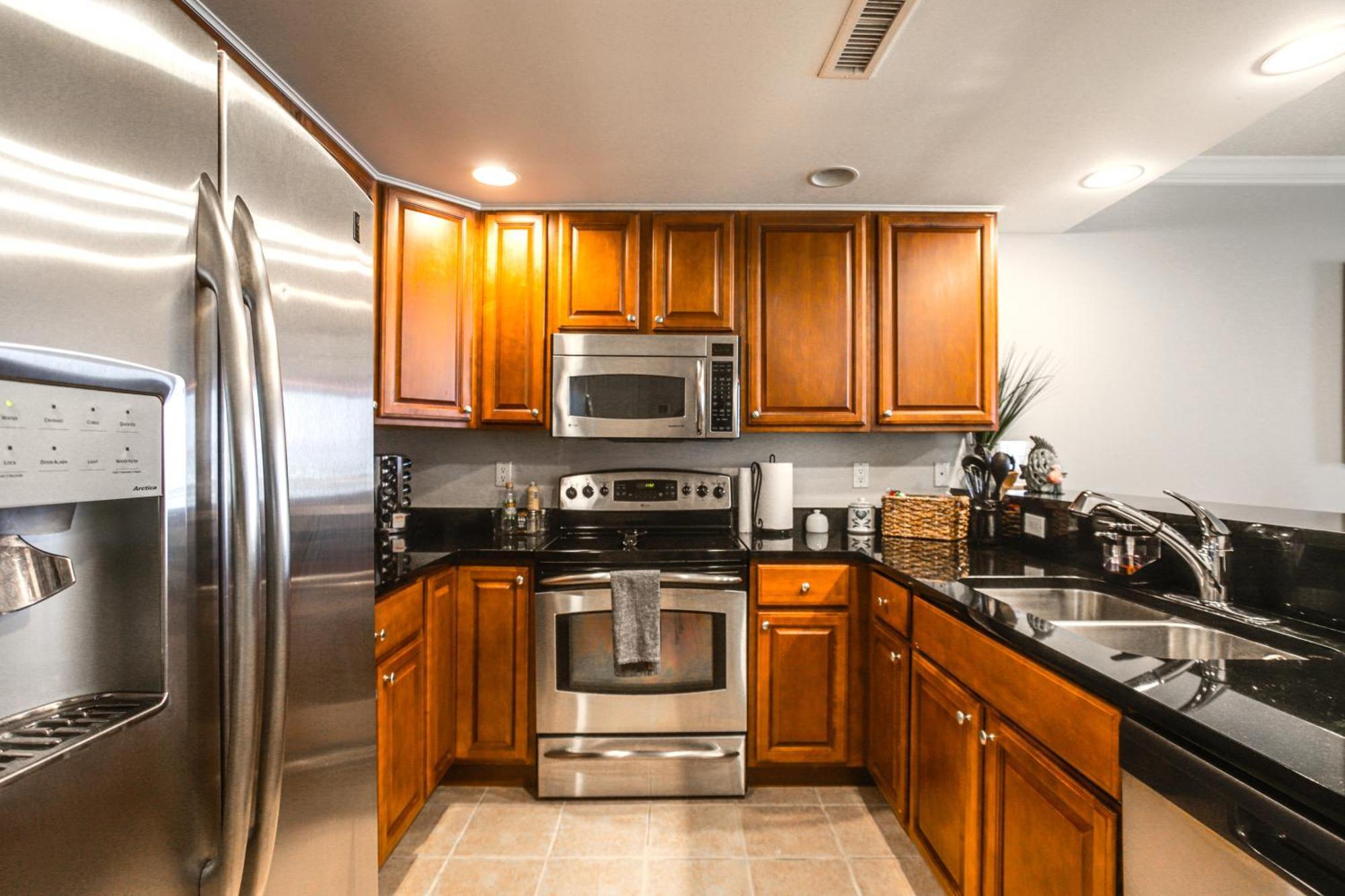 Ocean Inlet Escape With Balcony And Bay Views! *