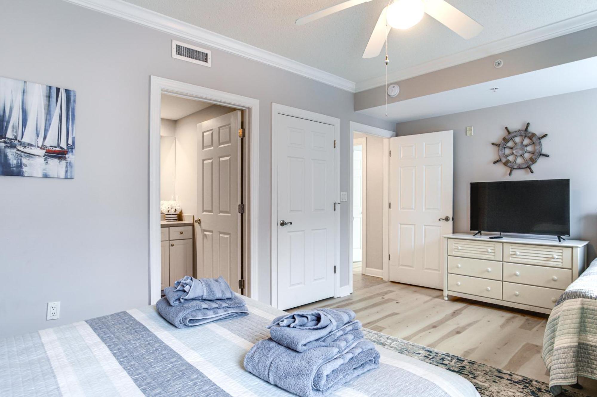 Apartment Ocean Inlet Escape With Balcony And Bay Views!