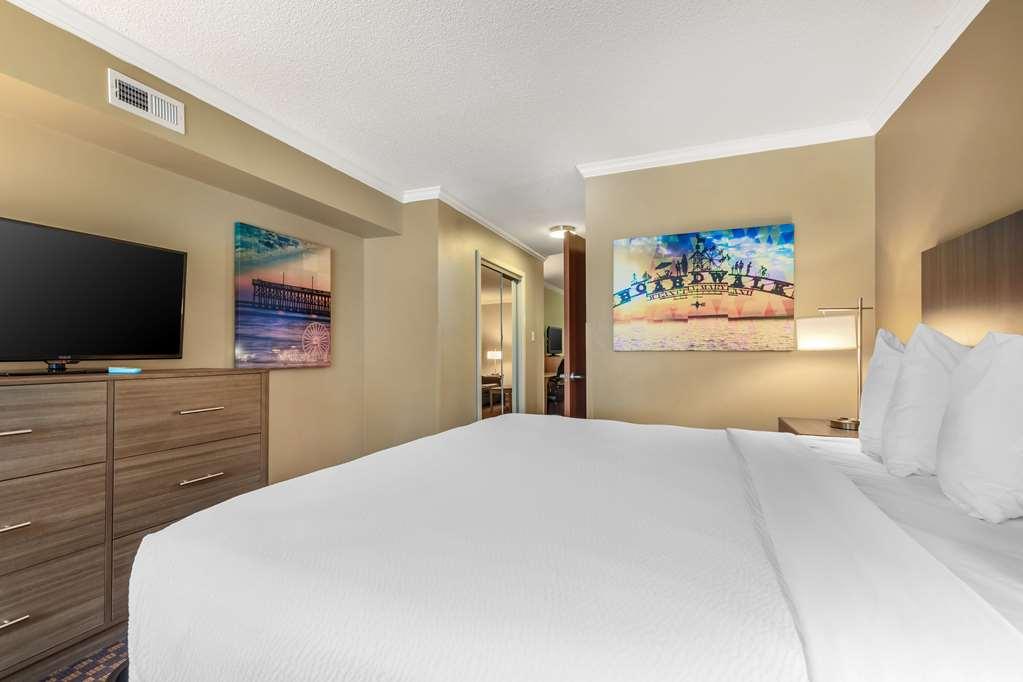 Western Ocean And Hotel