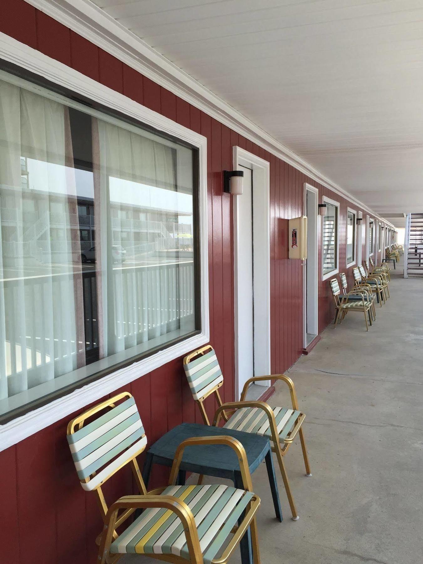 Fish Tales Boardwalk Inn & Ocean Mecca Motel Motel