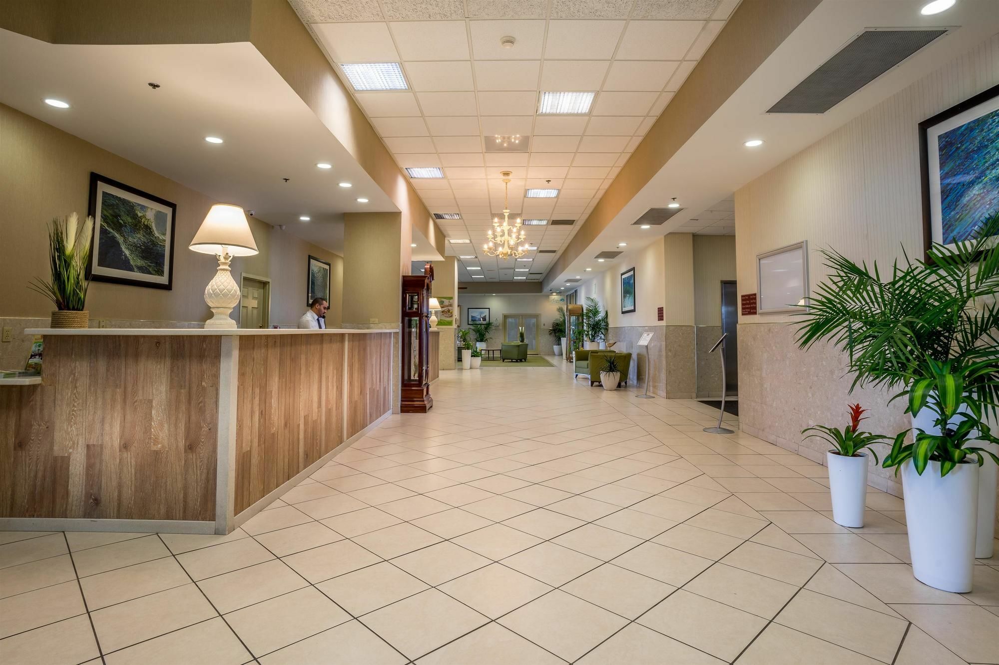 Hotel Grand Ocean Oceanfront 3*